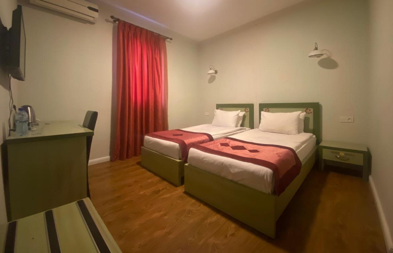 Prestige Palace - Esquisse Hotel Tbilisi Zimmer foto