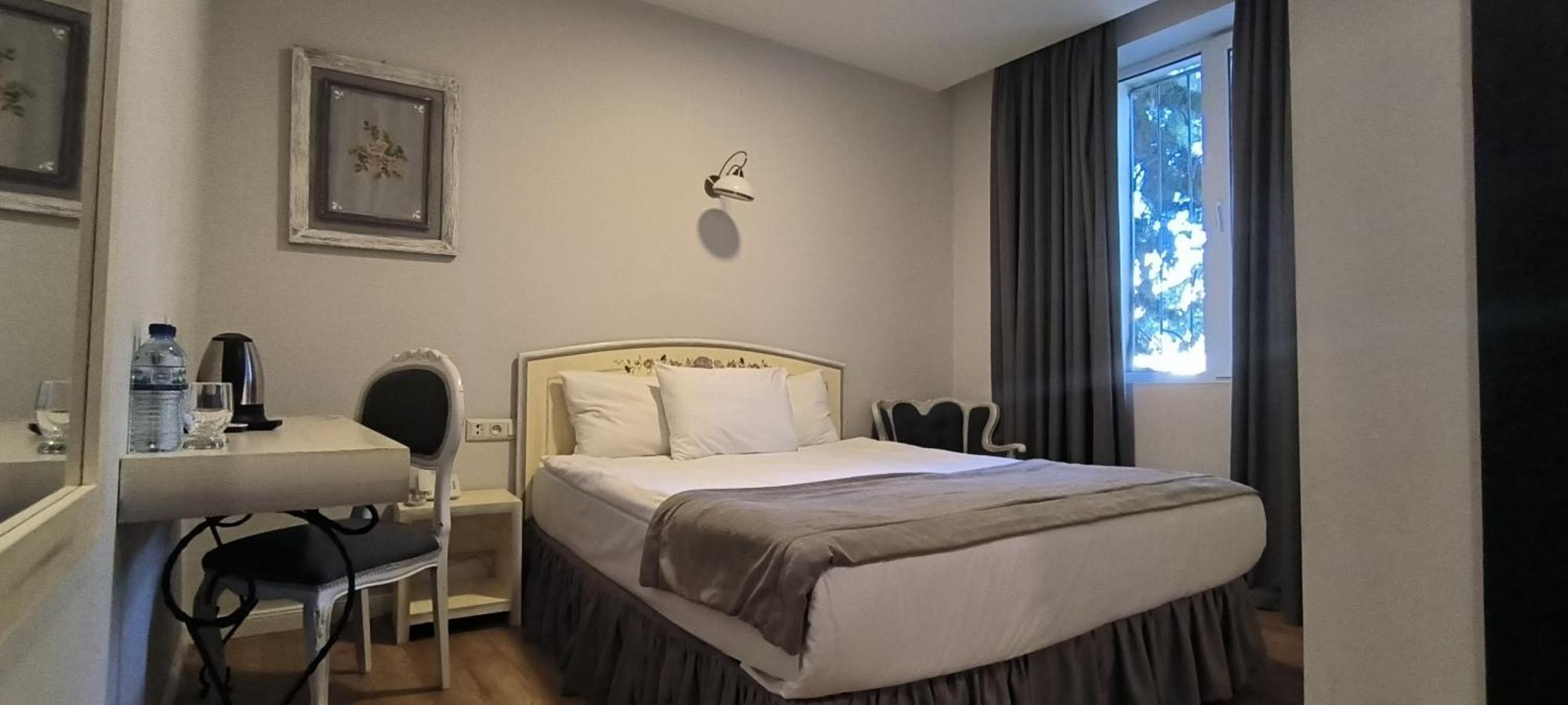Prestige Palace - Esquisse Hotel Tbilisi Zimmer foto